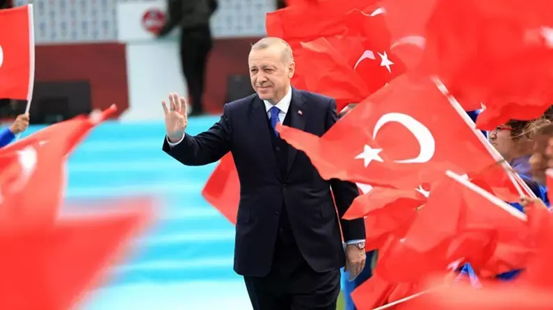 RT’den seçim analizi: Türkiye yol ayrimina girdi, Erdogan dönemi bitiyor mu?