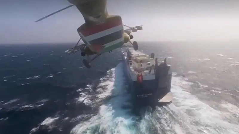 حوسییه‌كانی یه‌مه‌ن چوار كه‌شتیی ئیسرائیل و ئه‌مریكایان كرده‌ ئامانج