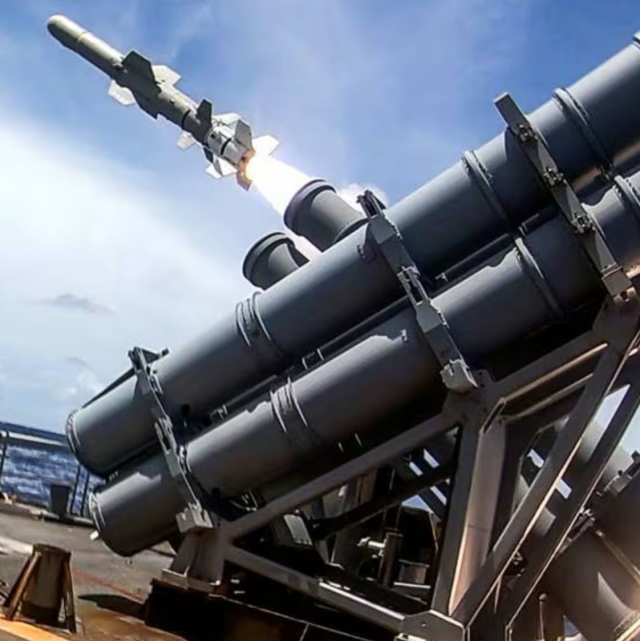 Bi sedema îhtîmala êrîsa Îranê ya ser Îsraîlê kestiya Amerîkayê çû peravên Îsraîlê