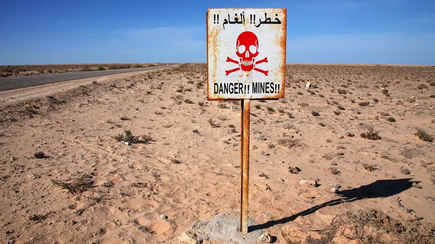 تەقینەوەی مین لە دێرەزۆر کوژران و برینداربوونی حەوت کەس لەهێزەکانی سووریای لێکەوتەوە