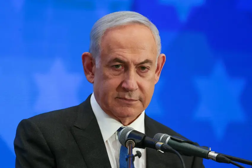 Netanyahu ji bo kustina 7 xebatkarên alîkariyê li xwe mikûr hat