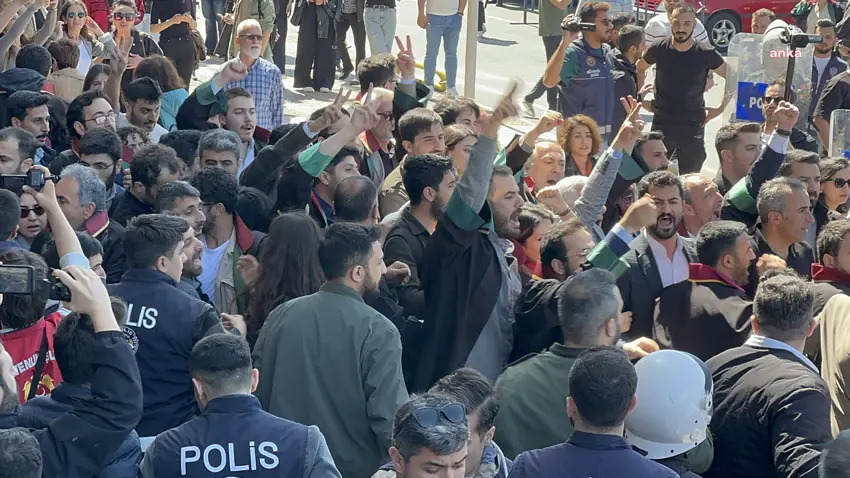 Parêzgariyê ragihand: Di xwepêsandanên 'Wanê' yên Stenbolê de 132 kes hatin desteserkirin