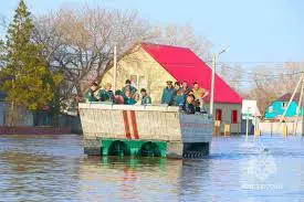 Li Kazakistanê bobelata lehiyê çêbû û 46 hezar kes hatin tehliyekirin