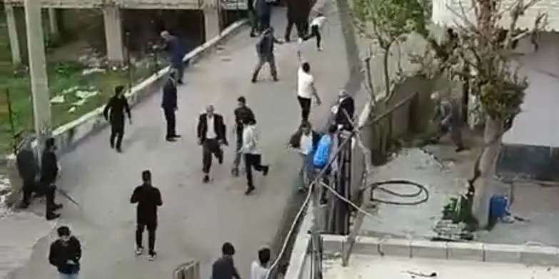 Sirnak'ta AKP ve YRP'liler arasinda seçim kavgasi!