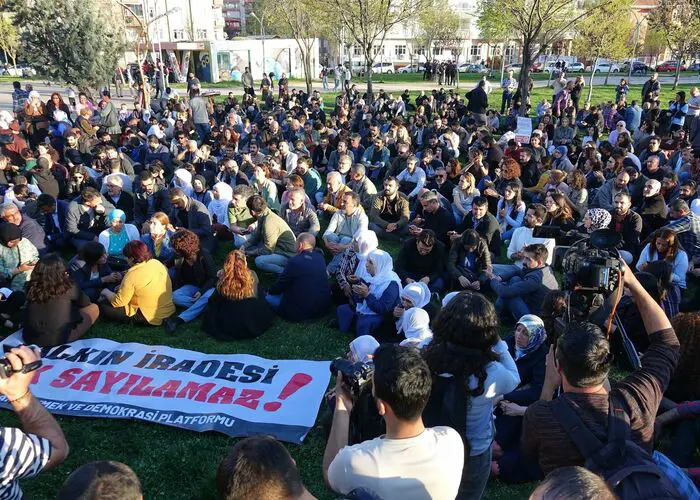 Wan | Ji bo 30 kesên besdarî protestoyên mazbatayê bûbûn biryara girtinê hat dayîn