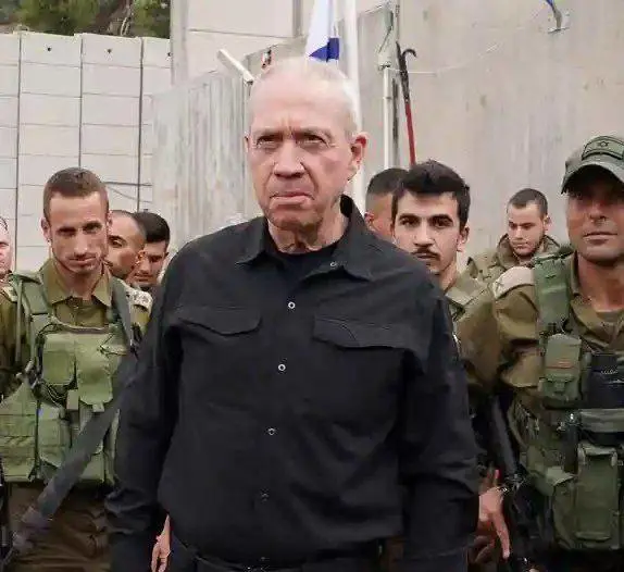 وەزیری بەرگری ئیسرائیل : حەماس لەناو دەبەین