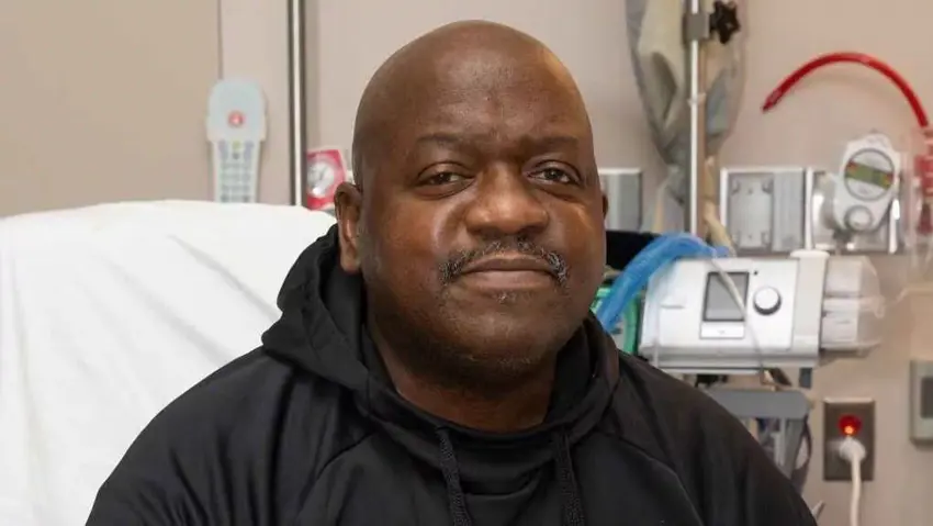 یەکەم وەرگری چاندنی گورچیلەی بەراز گیانی لەدەستدا