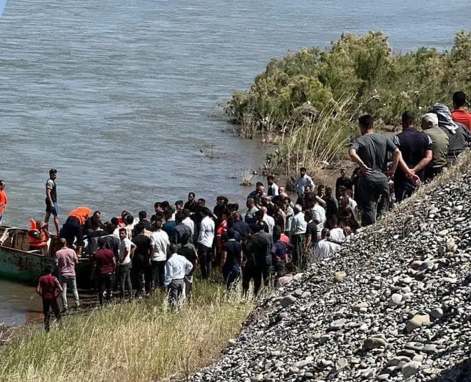 Li Zaxo du kes di rûbarê Dîcle de fetisîn