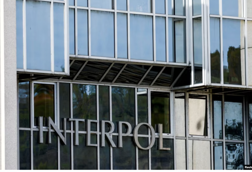 ئینتەرپۆڵ لەسەر داوای تورکیا فەرمانی دەستگیرکردن بۆ دایک و کوڕێک لە ئەمەریکا دەردەکات