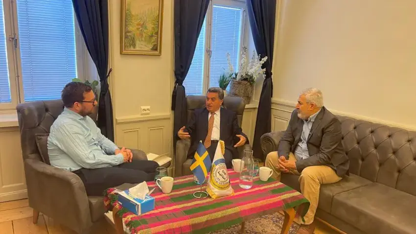 Nûnerên Rêveberiya Xweser ji bo pistgiriyê bi berpirsên Swêdê re hevdîtin pêk anîn