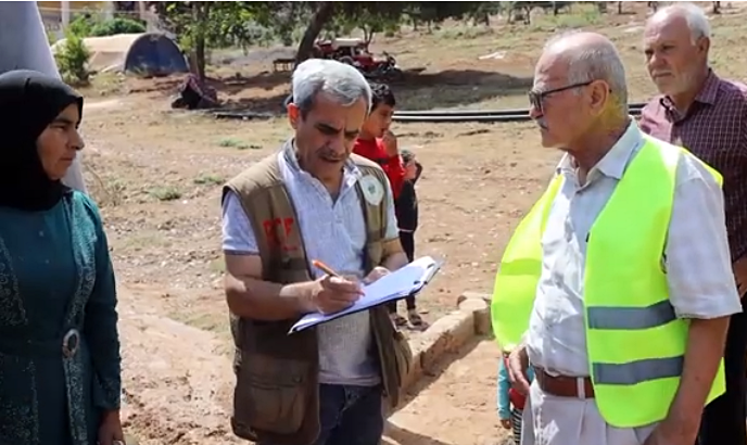 Dezgeha Xêrxwazî ya Barzanî  li Efrînê alîkariyên pêwîst pêskesî mexdûrên lehiyê kir