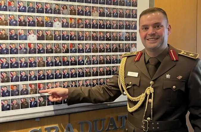 Cara yekem Kurdek ji Akademîya Hêzên Asmanî ya Amerîkayê mezûn bû