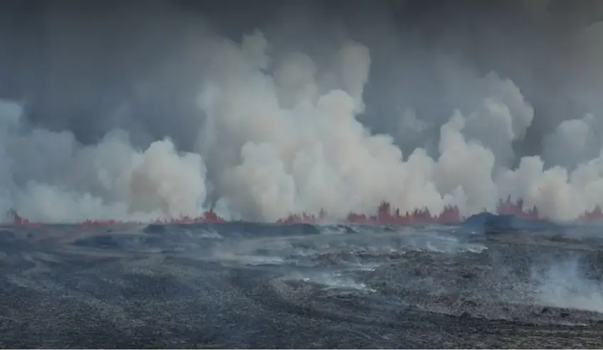 Li Îslandê skesta volkanîk a 2,5 kîlometreyan