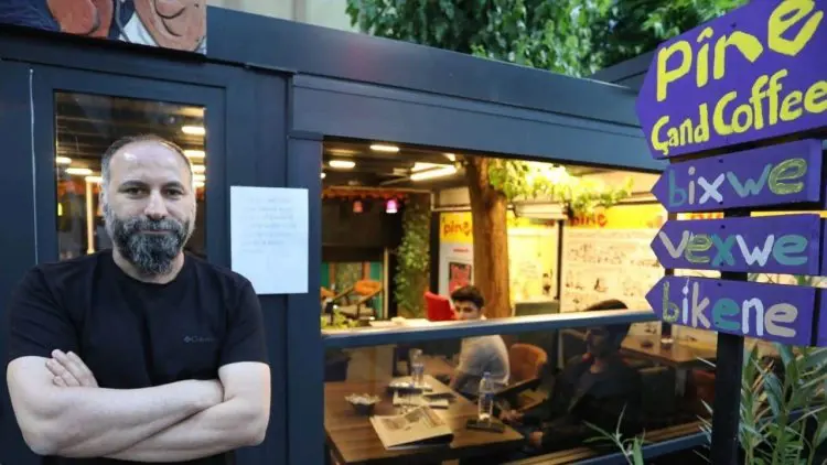 Savci ‘Kürtçe kafe’ sahibi hakkinda tutuklama istedi!