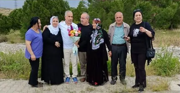 20 salî ket zîndanê û di 50 saliya xwe de derket