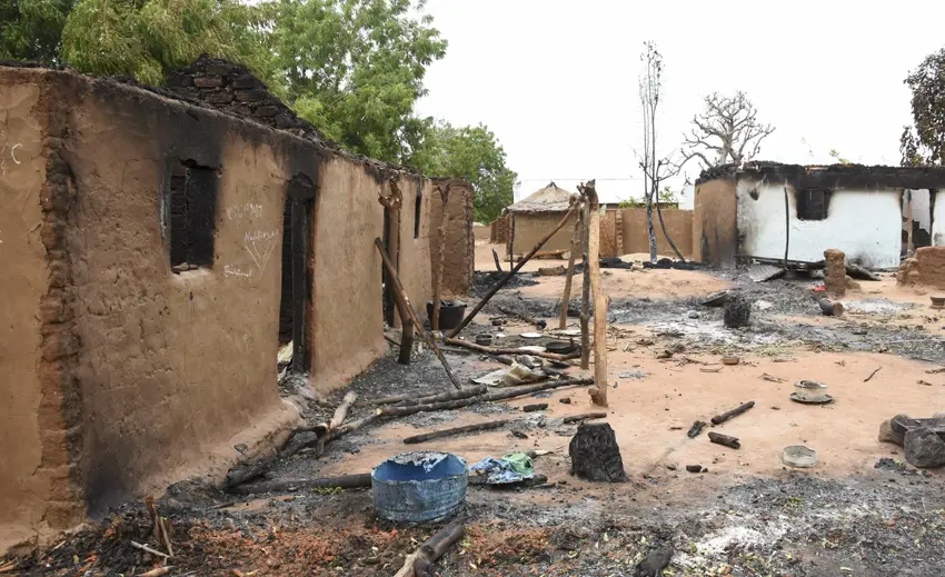 Li Nîjeryayê çeteyan hêrisî gundan kirin: 24 kes hatin kustin