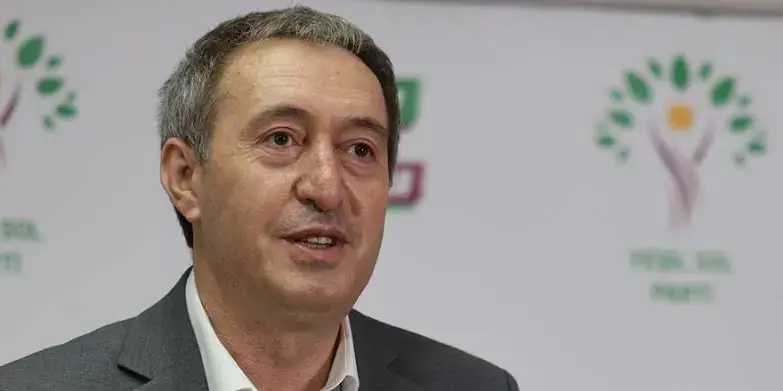 Bakirhan bersiva îdiaya 'Wê li 27 saredariyan qeyûm tayîn bikin' da!