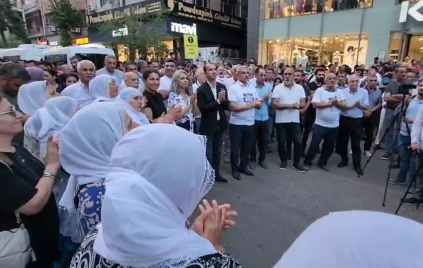 Hakkari’deki kayyim, Diyarbakir ve Ankara’da protesto edildi