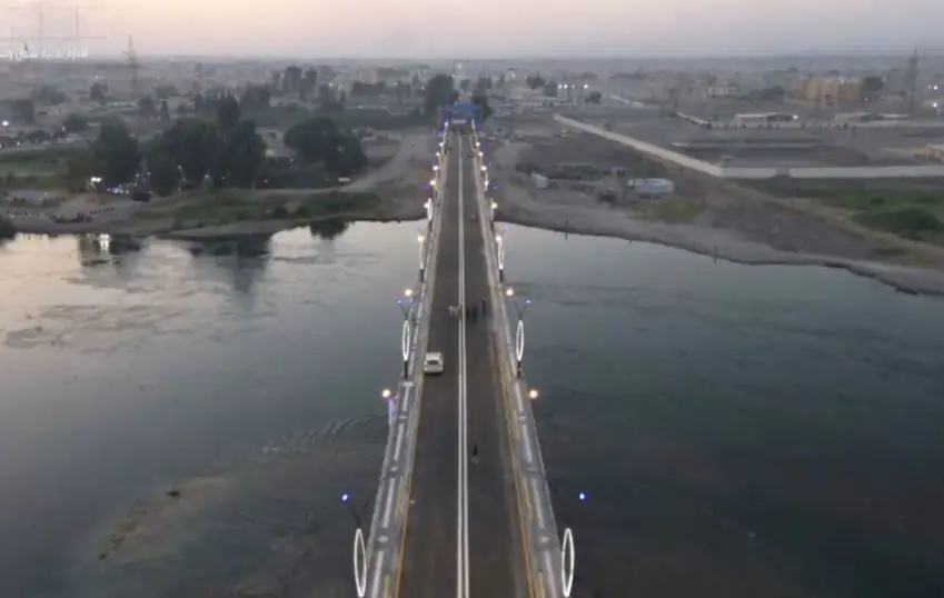 Rojava Özerk Yönetimi Rakka’da büyük bir köprünün açilisini yapti