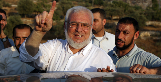 Îsraîl serokê konseya çêkirina qanûnan Aziz ed-Duweyk serbest berda