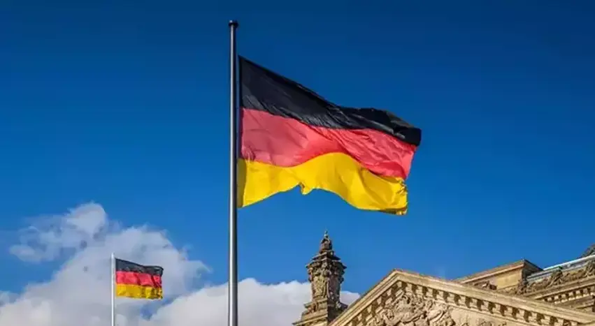 Polîsê Almanya kesê sê kesan kêr kiribû, kust