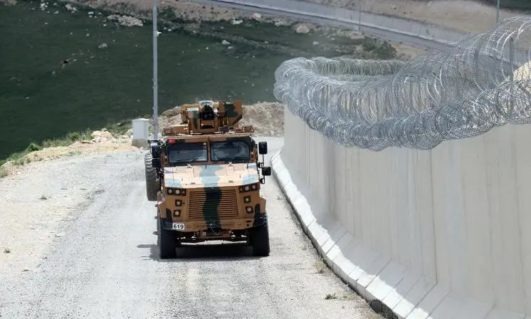 Tirkiye di navbera bakur û rojhelat de dîwarekî 173 kîlometreyî ava kir