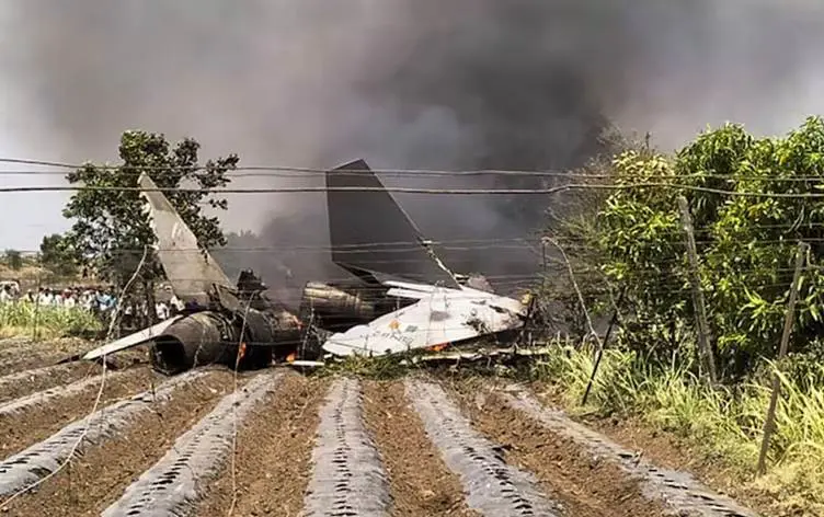 Li Californiayê di sahiya 'Roja Bavan' de frokeyek ket