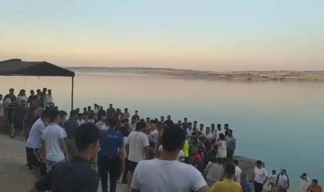 Xortekî di ava baraja (bendava) Atatürk de fetisî