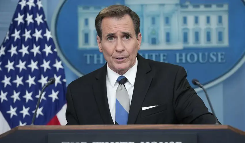 کۆشکی سپی ئۆکراینی بۆ پێدانی مووشەک لە پێشەوەی کارەکانی دانا