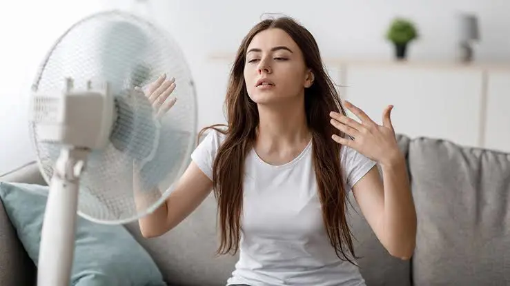 Uzmani yanitladi... Vantilatör karsisinda uyumali miyiz?