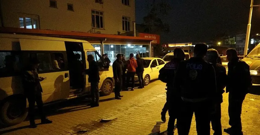 Li navça Yesilyurt a Meletiyê kesekî giran birîndar bû û 2 kesan xistin binçav