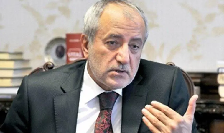 Damezrînerê AK Partiyê li dijî tayînkirina qeyûm derket