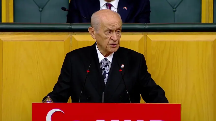 Hakkari’de kayyim | Bahçeli: Içisleri bakanimizi kutluyorum!