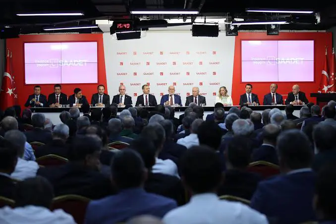 Saadet Partisi'nde genel baskan adaylari belirlendi
