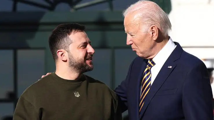 Biden, Zelenskiy'den özür diledi!
