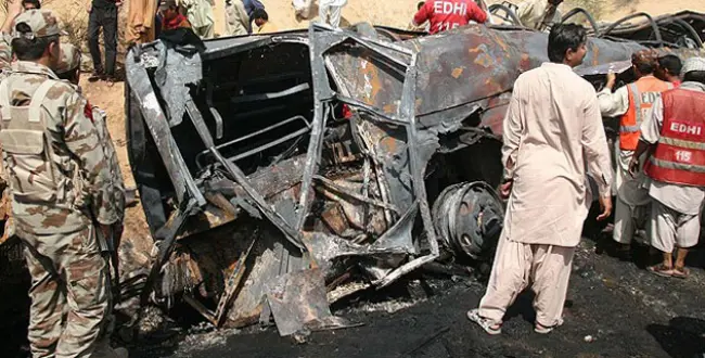 Li Pakistanê hem bombe teqiya û hem bi fuzeyê êrîs kirin: 5 kustî