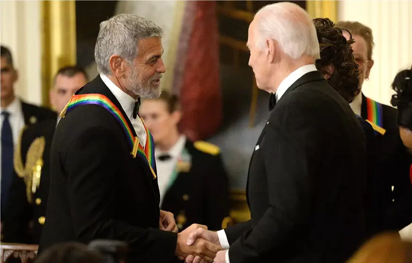 Clooney: Ez ji Biden hez dikim lê namzedekî nû divê