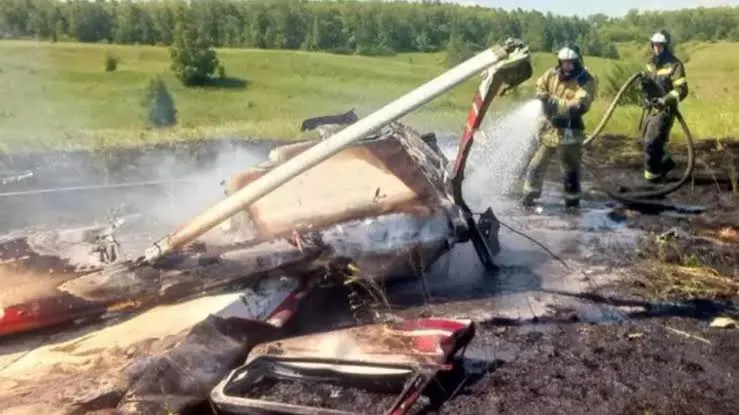 Moskova'da yolcu uçagi düstü!