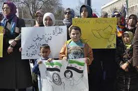 SOHR: Li herêmên di bin kontrola rejîmê de 54 jin hatin kustin