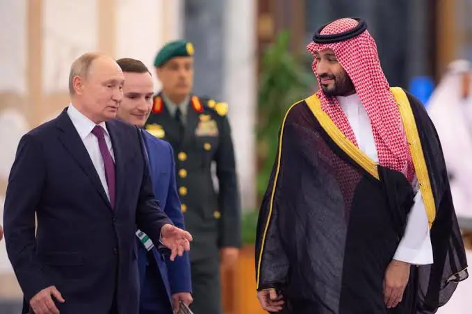 Putin, Suudi Arabistan Veliaht Prensi ile görüstü