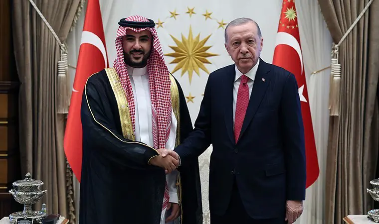 Erdogan, Suudi Arabistan Savunma Bakani ile bir araya geldi