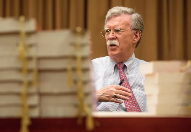 بۆڵتۆن : ترامپ خۆشی نازانێت چ ڕێبازێکی هەیە بەرامبەر بە ئێران