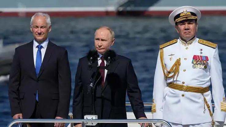 Pûtîn: Em ê bi heman sêwazê bersivê bidin DYA û Almanyayê