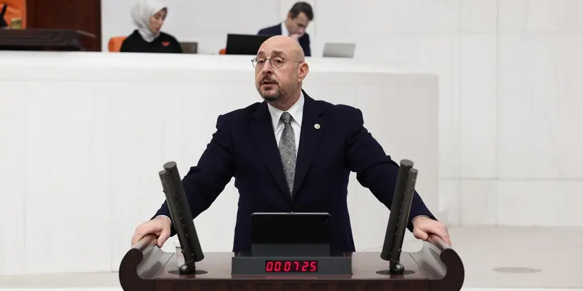 IYI Partili Poyraz: Bir süredir Kürtçe ögrenmeye çalisiyorum