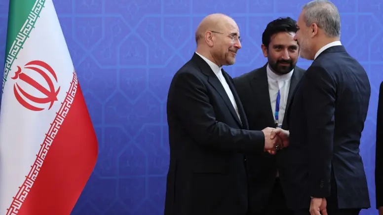 Hakan Fidan, Iran Cumhurbaskani Pezeskiyan'in yemin törenine katildi!