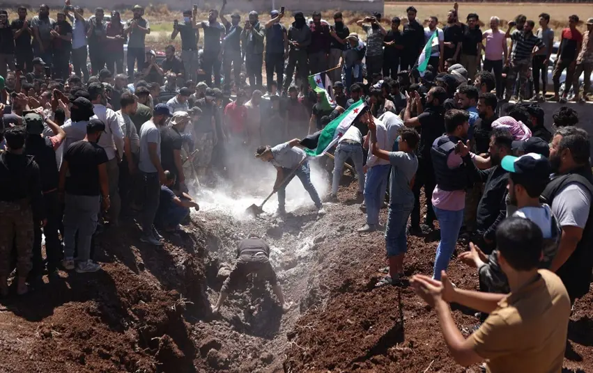 “Suriye’de Türkiye karsiti eylemlerde en az 8 kisi öldü”