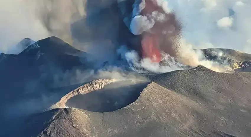 Li Girava Sicilyayê çûn û hatina balafiran hat rawestandin