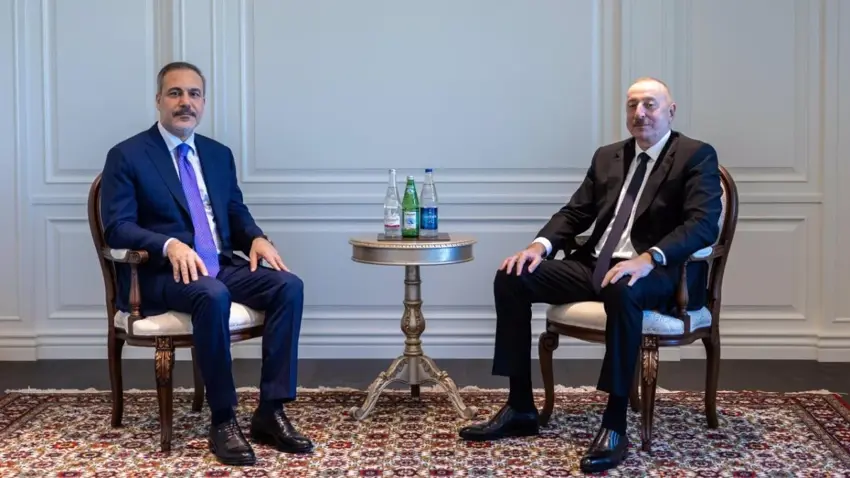 Serokê Azerbeycanê Îlham Aliyev wezîrê Tirkiyê Hakan Fidan qebûl kir hûzûra xwe