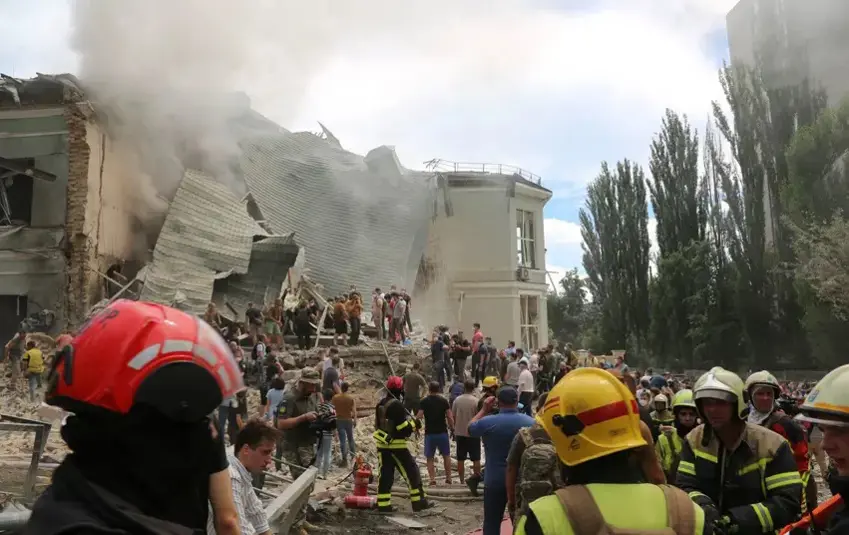 Rûsyayê li nexwesxaneya zarokan a li Kîevê xist: Hejmara miriyan zêde dibe