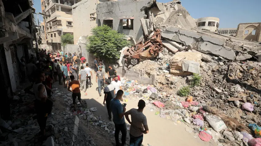 Êrîsa li ser dibistana ku Filistîniyên li Xezzeyê tê de bûn: Herî kêm 100 kes mirin